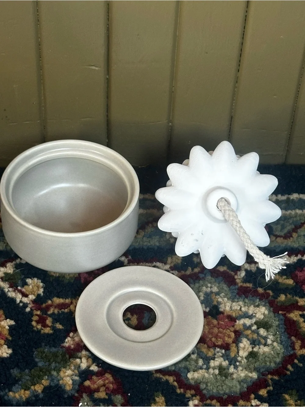 Airome elegant porcelain